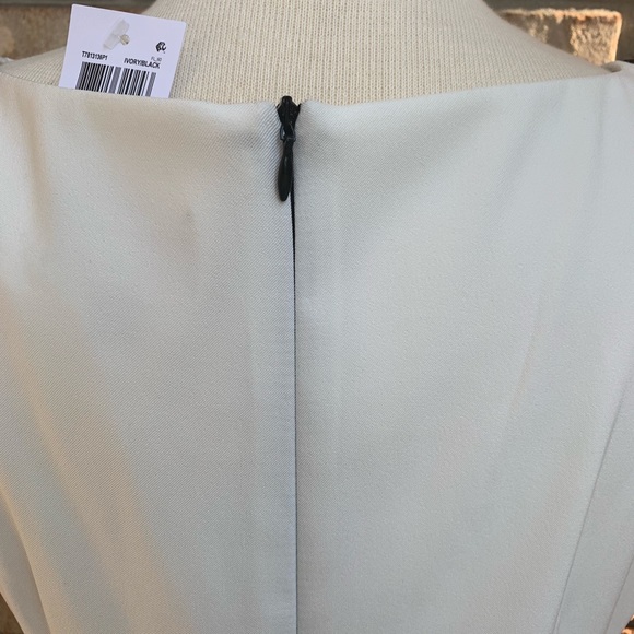 Embellished neckline black/ivory dress - Picture 5 of 6